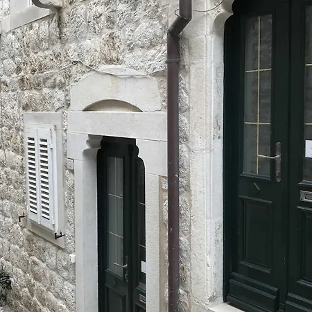 Foteza - Duplex Two Bedroom Second Third Floor