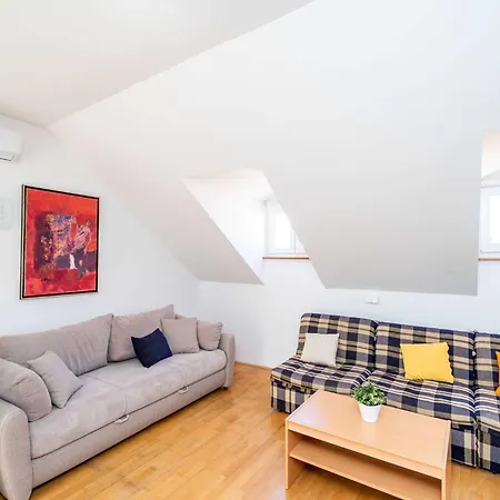 Foteza - Duplex Two Bedroom Second Third Floor Dubrovnik