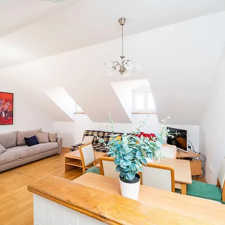Foteza - Duplex Two Bedroom Second Third Floor Apartment *