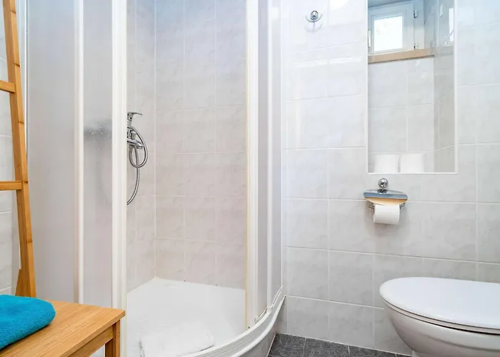 Foteza - Duplex Two Bedroom *